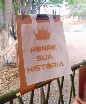 Serviço de Pintura Sacola TNT com Spray - Interativo      